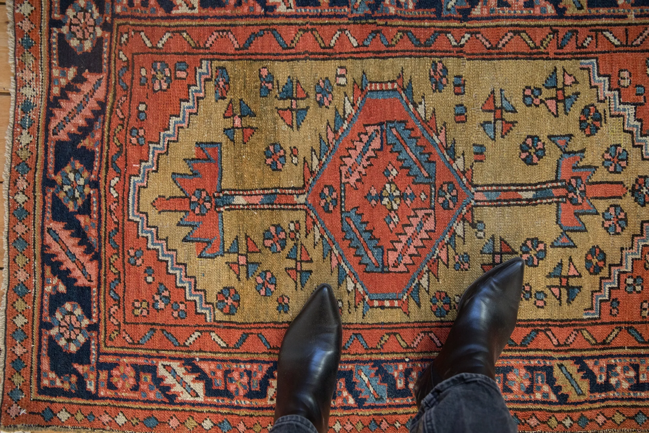 2.5x4.5 Antique Heriz Rug