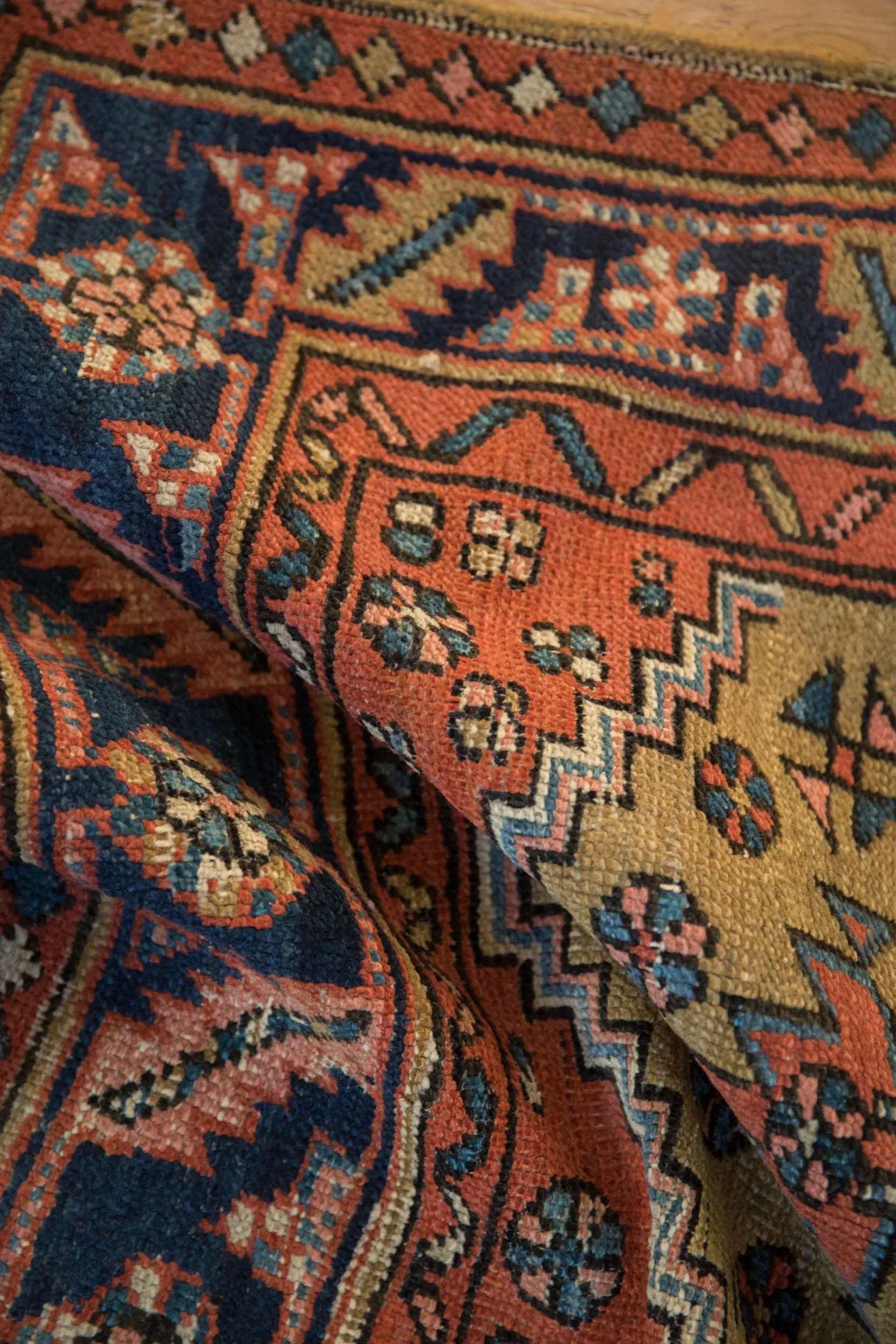 2.5x4.5 Antique Heriz Rug
