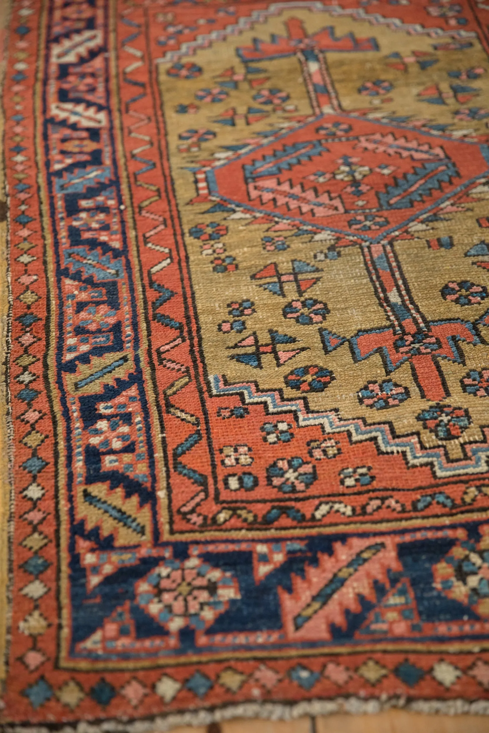 2.5x4.5 Antique Heriz Rug