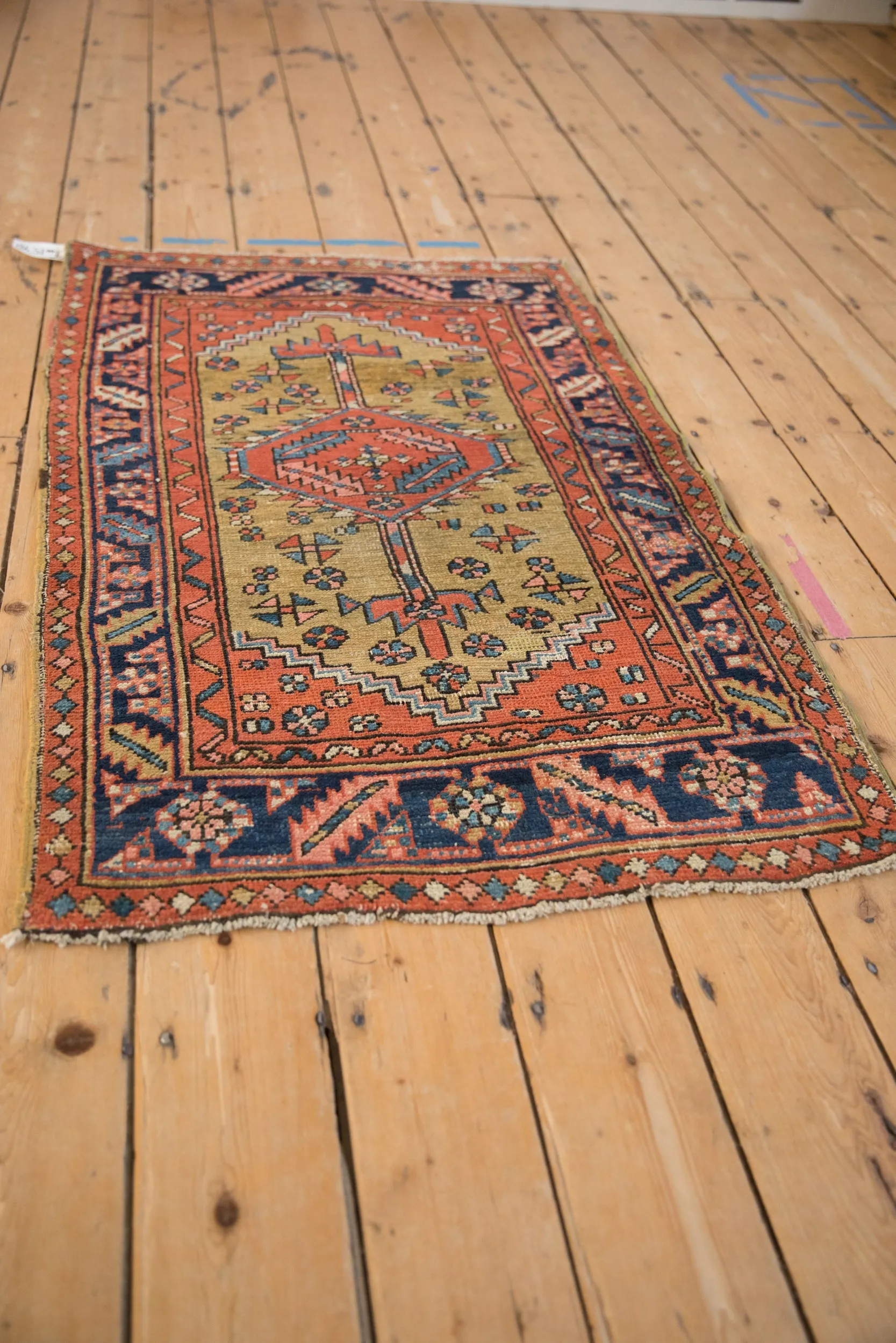 2.5x4.5 Antique Heriz Rug