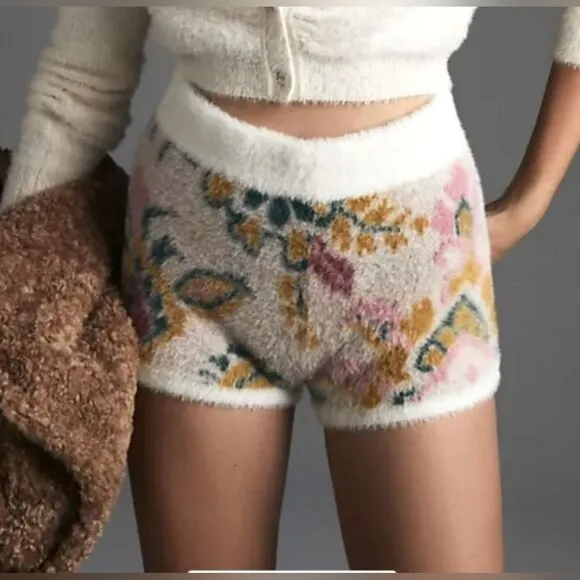 ANTHROPOLOGIE NWT Daily Practice Shorts | Size M | Soft Fuzzy Floral