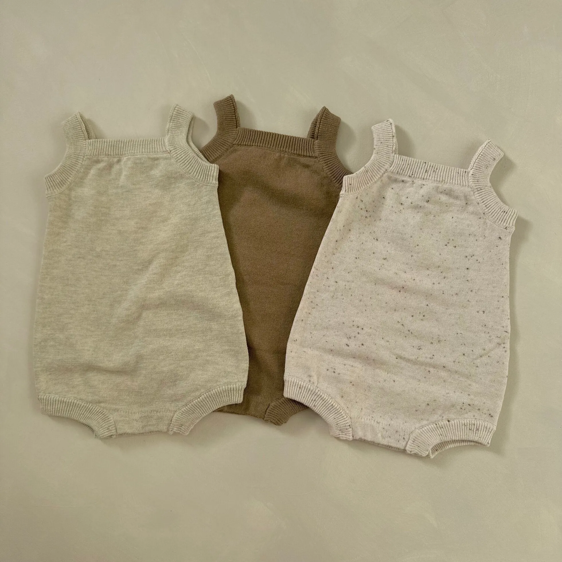 Ari Cotton Baby Romper (Wheat)