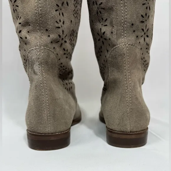 Bata Lace Cut Out Suede Leather Boots Women's Size 36 (5.5-6) Beige Tall Riding