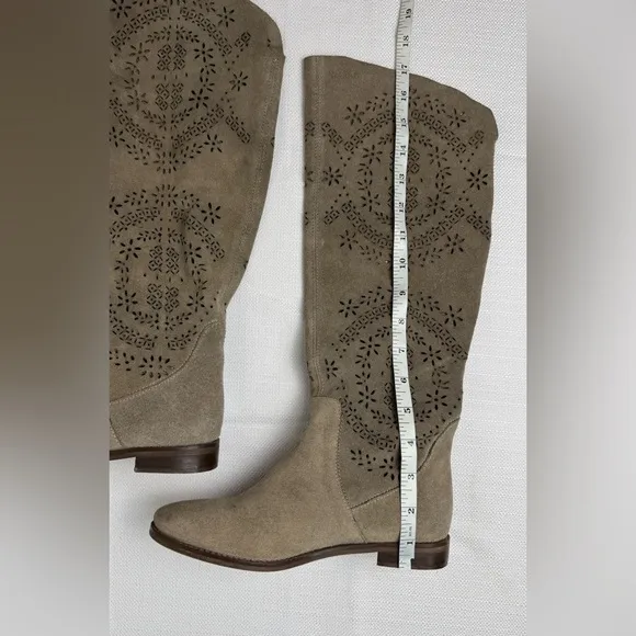 Bata Lace Cut Out Suede Leather Boots Women's Size 36 (5.5-6) Beige Tall Riding