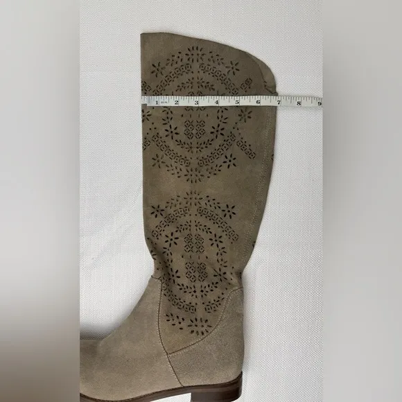 Bata Lace Cut Out Suede Leather Boots Women's Size 36 (5.5-6) Beige Tall Riding