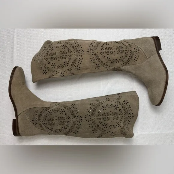 Bata Lace Cut Out Suede Leather Boots Women's Size 36 (5.5-6) Beige Tall Riding