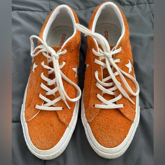Converse one star ox vintage suede bold mandarin. M7/W9Texas longhorns orange