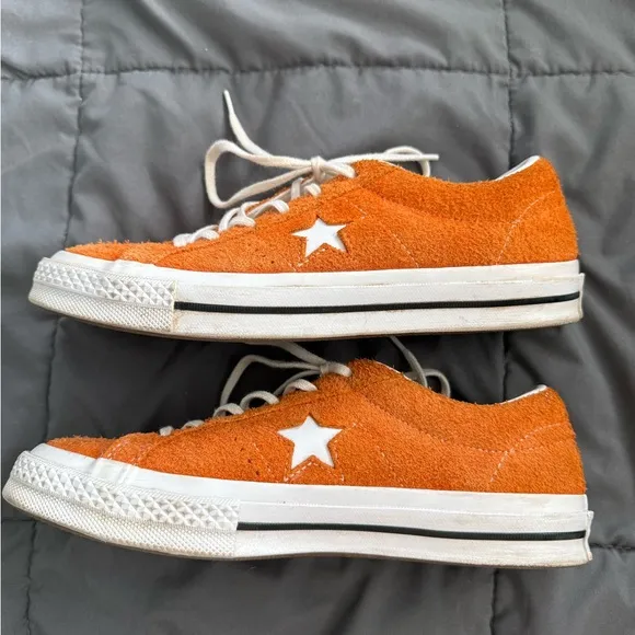Converse one star ox vintage suede bold mandarin. M7/W9Texas longhorns orange