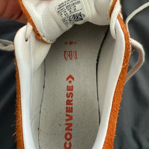 Converse one star ox vintage suede bold mandarin. M7/W9Texas longhorns orange