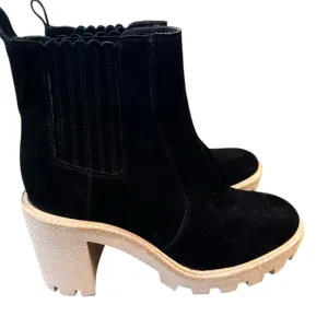 Gianni Bini Black Winney Suede Chunky boot - Size 10