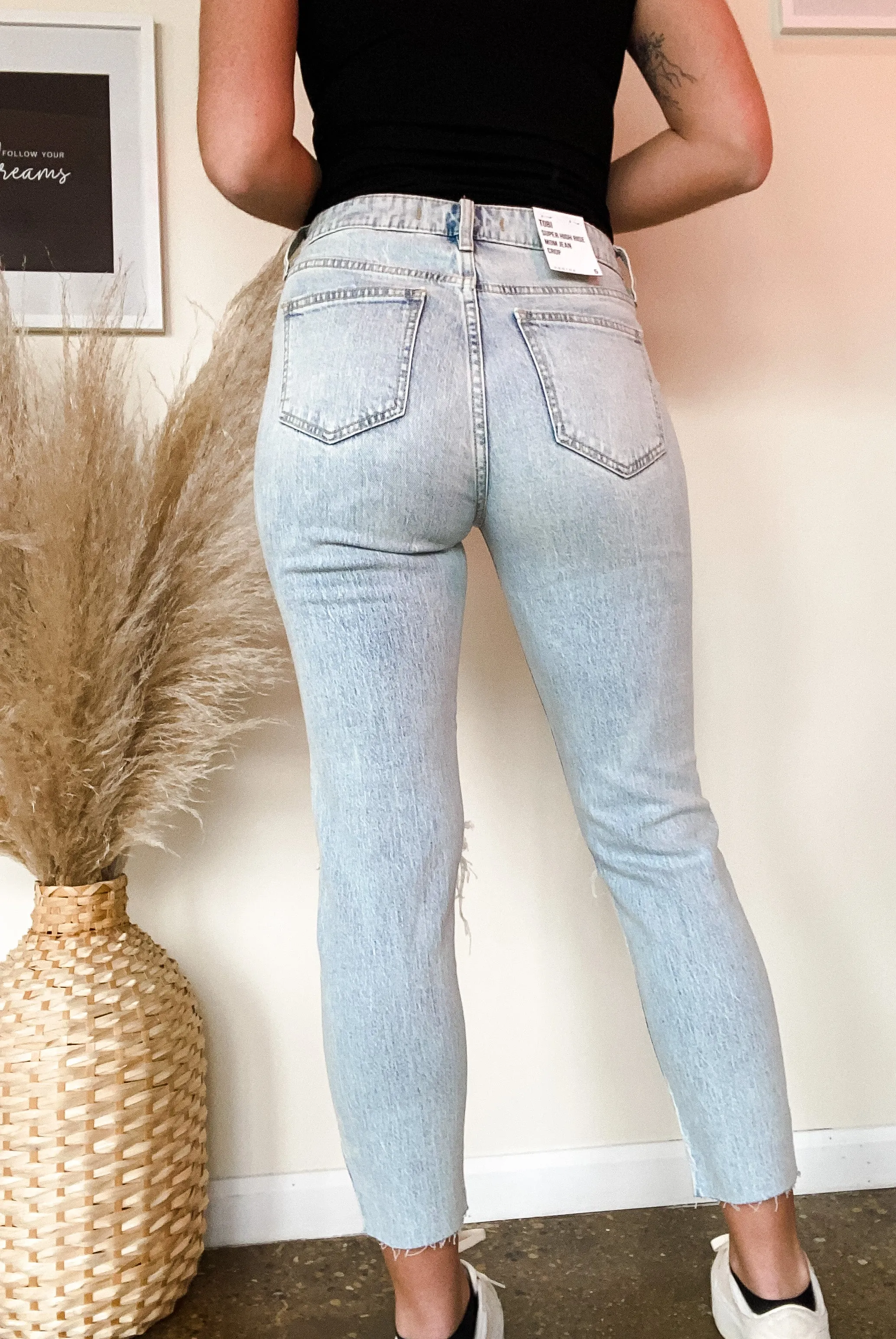 LAYNE SUPER HIGH RISE MOM JEAN CROP