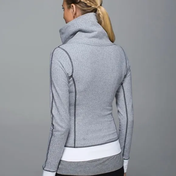 lululemon Be Present Jacket Heathered Herringbone Size 8, EUC