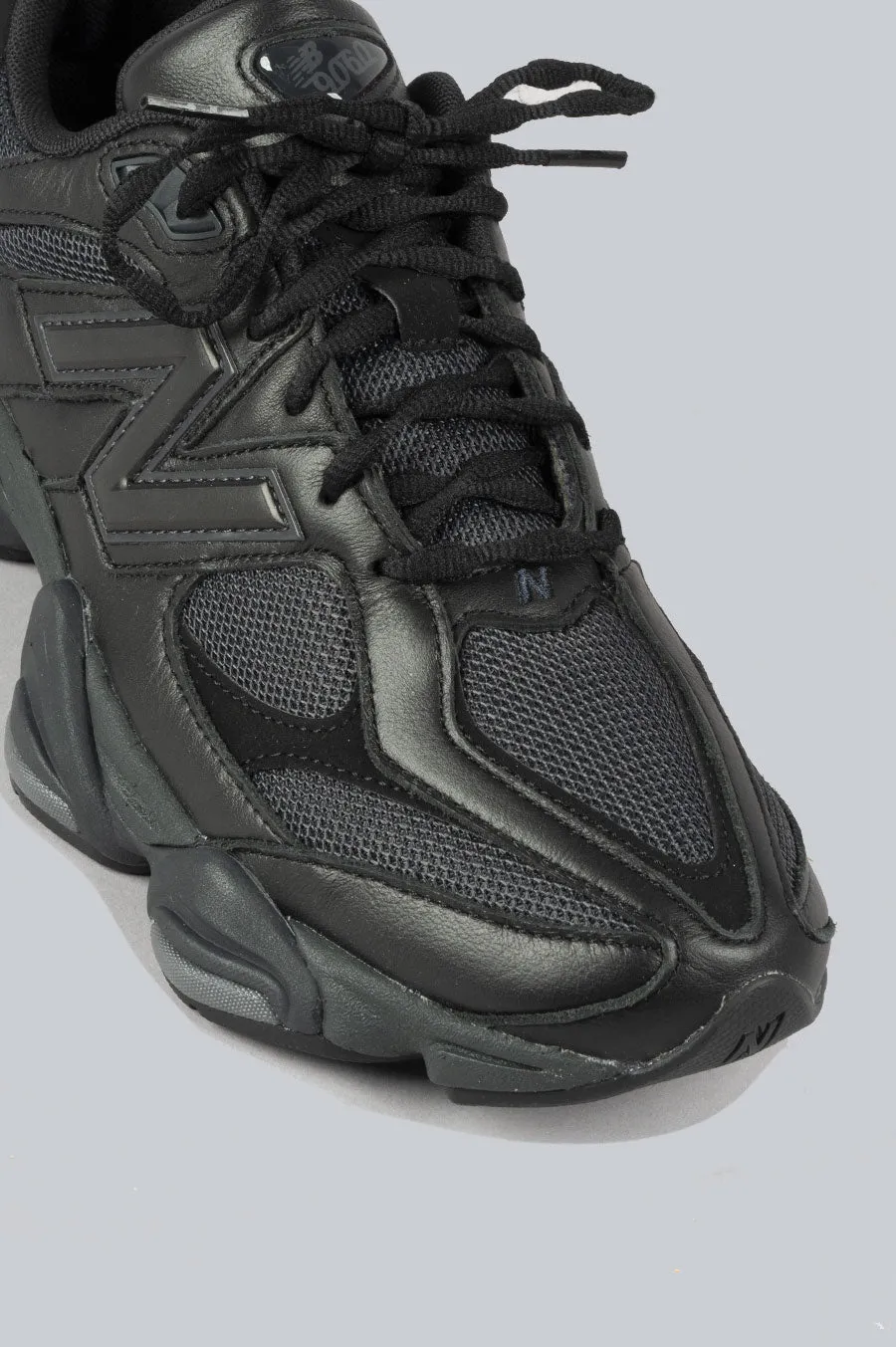 NEW BALANCE 9060 BLACK