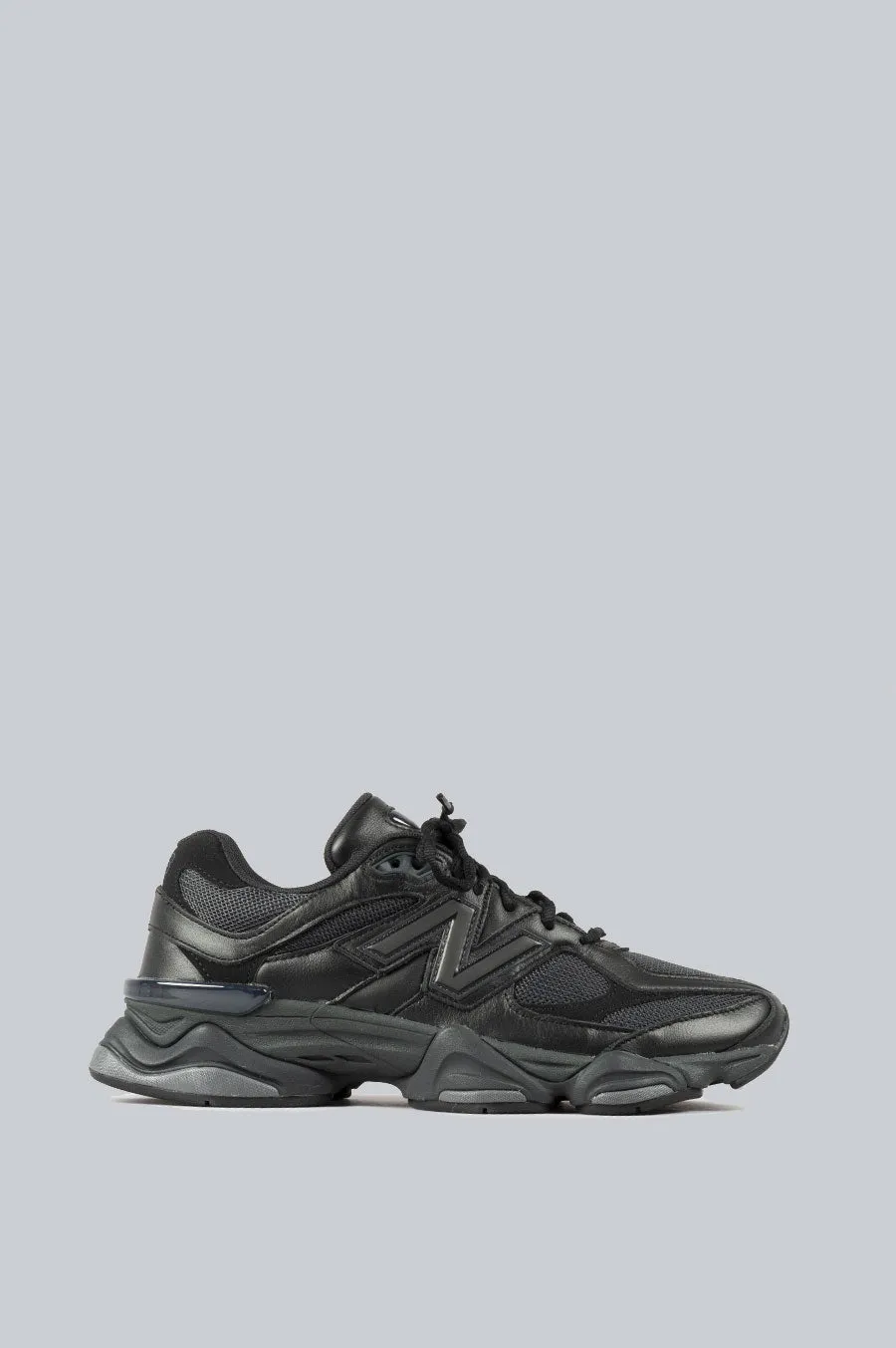 NEW BALANCE 9060 BLACK