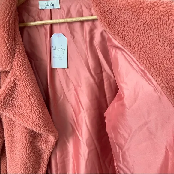 NWT- (Fits like a medium)Sadie And Sage ‘Gemma Teddy Coat’ Baby Pink Color