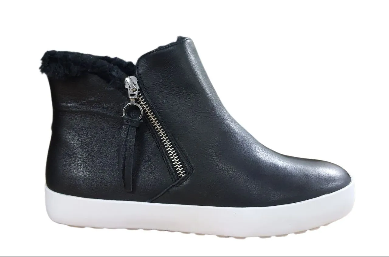 REBECCA MINKOFF Women's Black Lamba Shelly Faux Fur Booties #M3121002 NWB