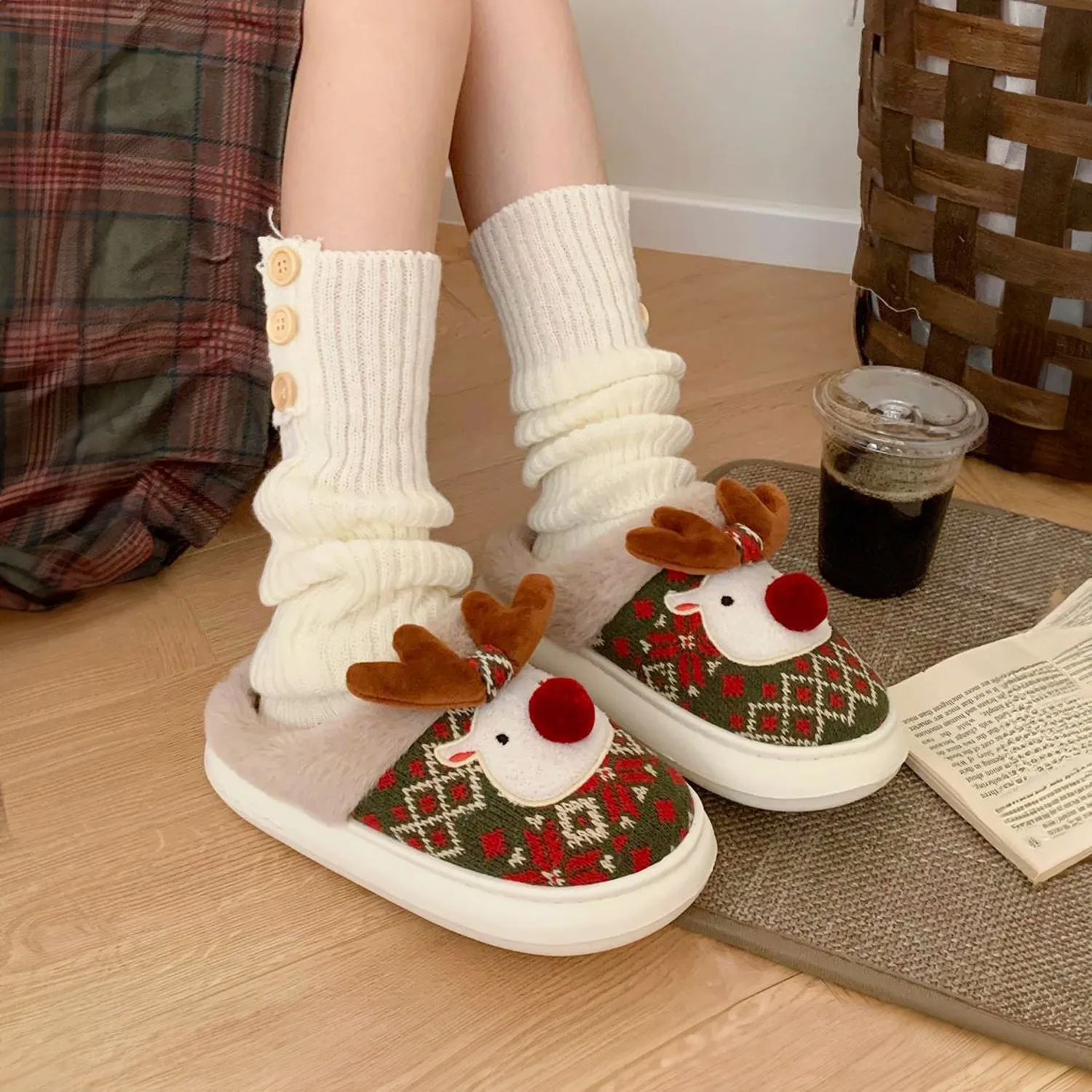SHOEGEEᵀᴹ Elk Cute Slippers