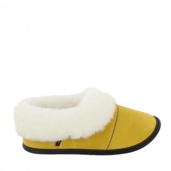 SLIPPERS - WOMEN'S GARNEAU SHEEPSKIN SLIPPERS, SOLEIL
