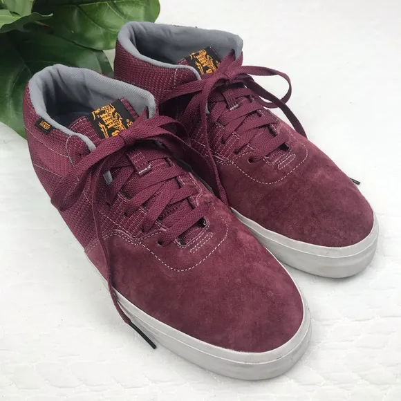 Van’s CAB Lite Ultra Cush Men’s Burgundy Suede Hightops Size 10