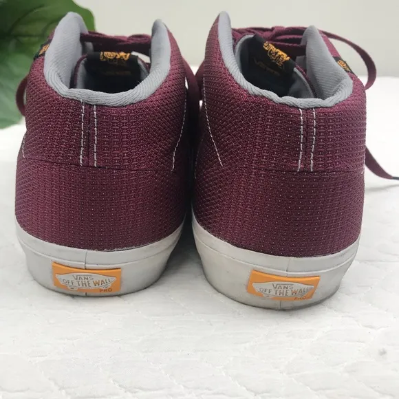Van’s CAB Lite Ultra Cush Men’s Burgundy Suede Hightops Size 10
