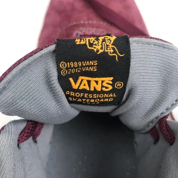 Van’s CAB Lite Ultra Cush Men’s Burgundy Suede Hightops Size 10